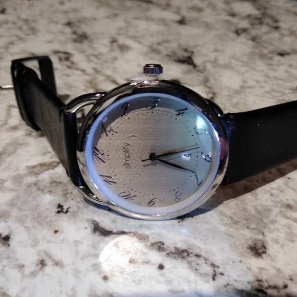 New Men's Simplify Quartz Watch. - Picture 3 of 6